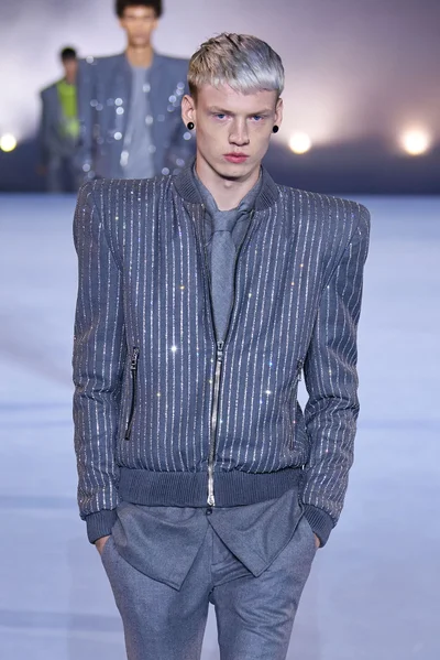 Look 23